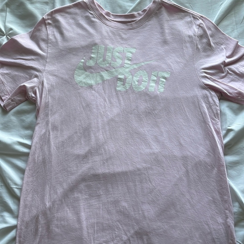 nike just do it t shirt, medium, pink